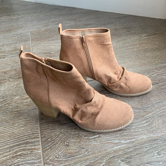Dolce Vita DV8 NEW blush booties women's size 8 - Picture 1 of 6